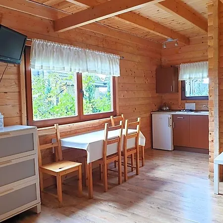 Letniskowe Sawinda Domek letniskowy Rewal